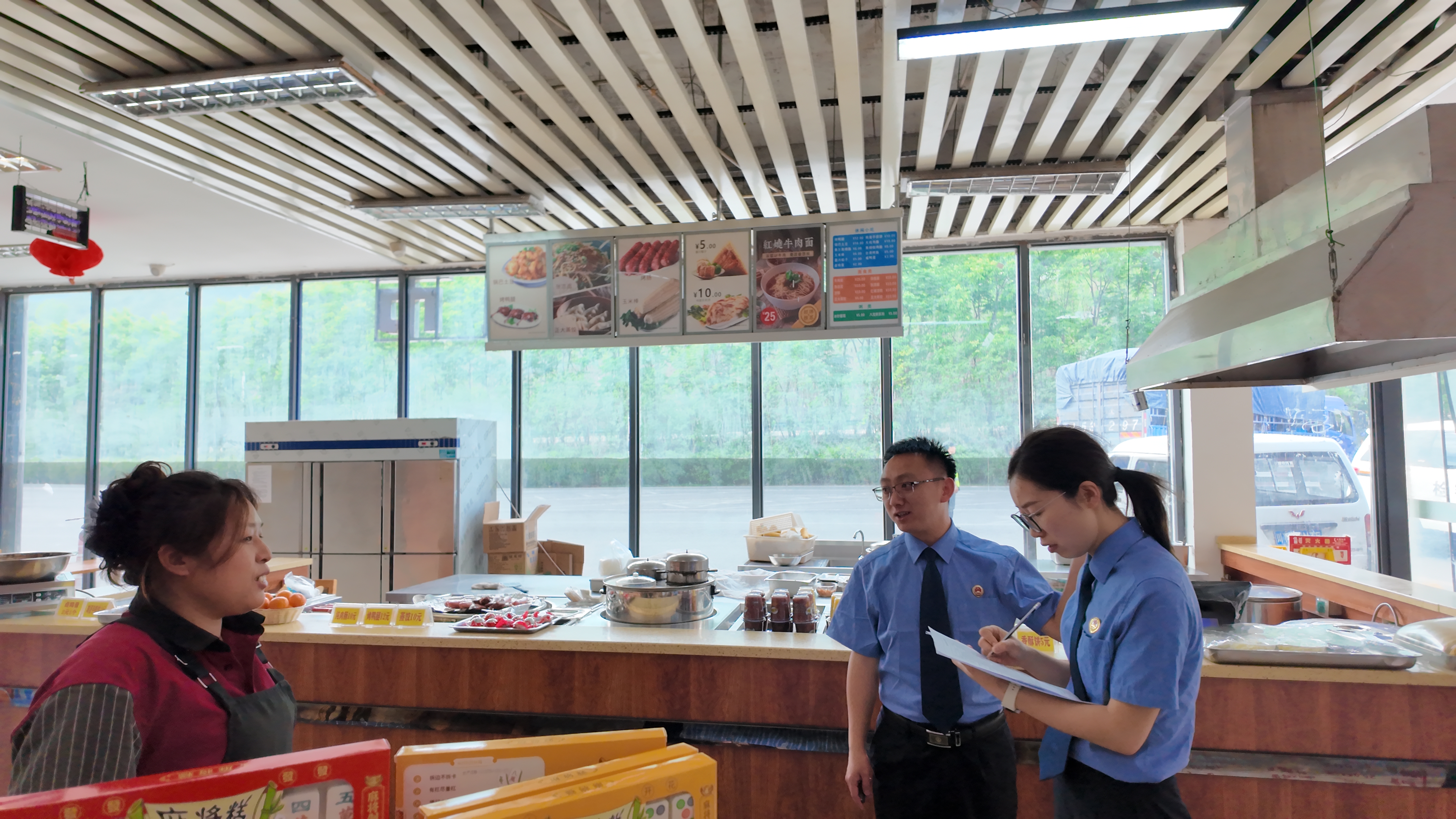 “益路”守胃！南江检察助力筑牢高速服务区食品安全防线